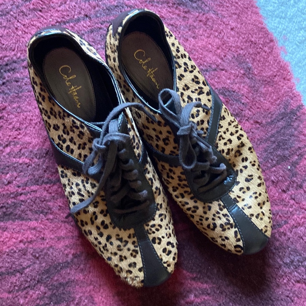 Cole Haan leather/suede/calfhair leopard athletic shoes. Size 7B.